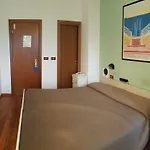 Twelve Hotel 3*