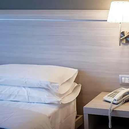 Hotel Twelve