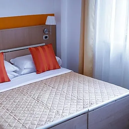 Hotel Twelve Moncalieri