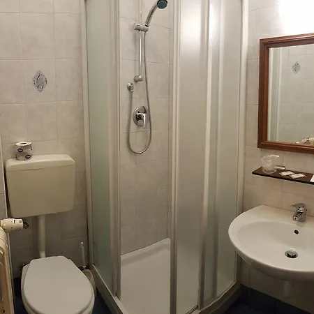 Twelve Hotel