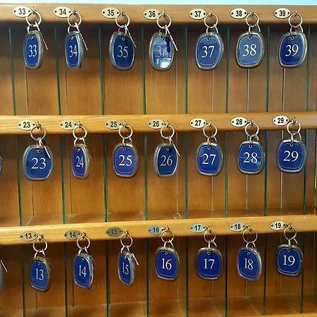 Twelve Μονκαλιέρι
