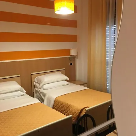 Hotell Twelve Moncalieri