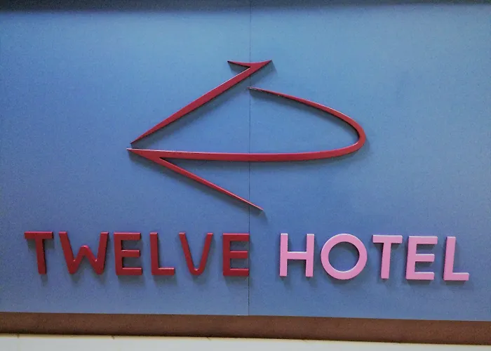 Ξενοδοχείο Twelve